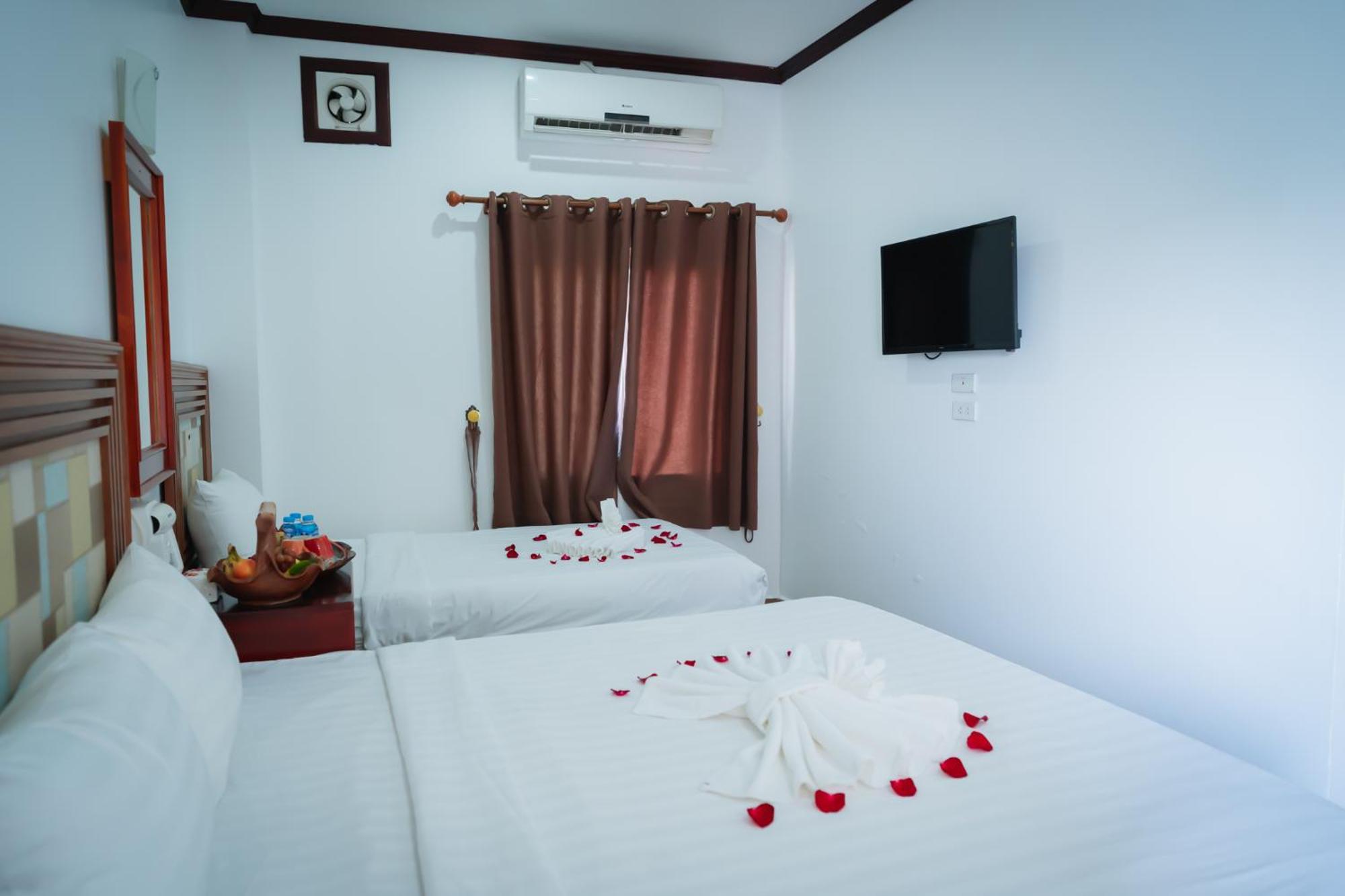 Vientiane Ruby Riverside Hotel Kültér fotó