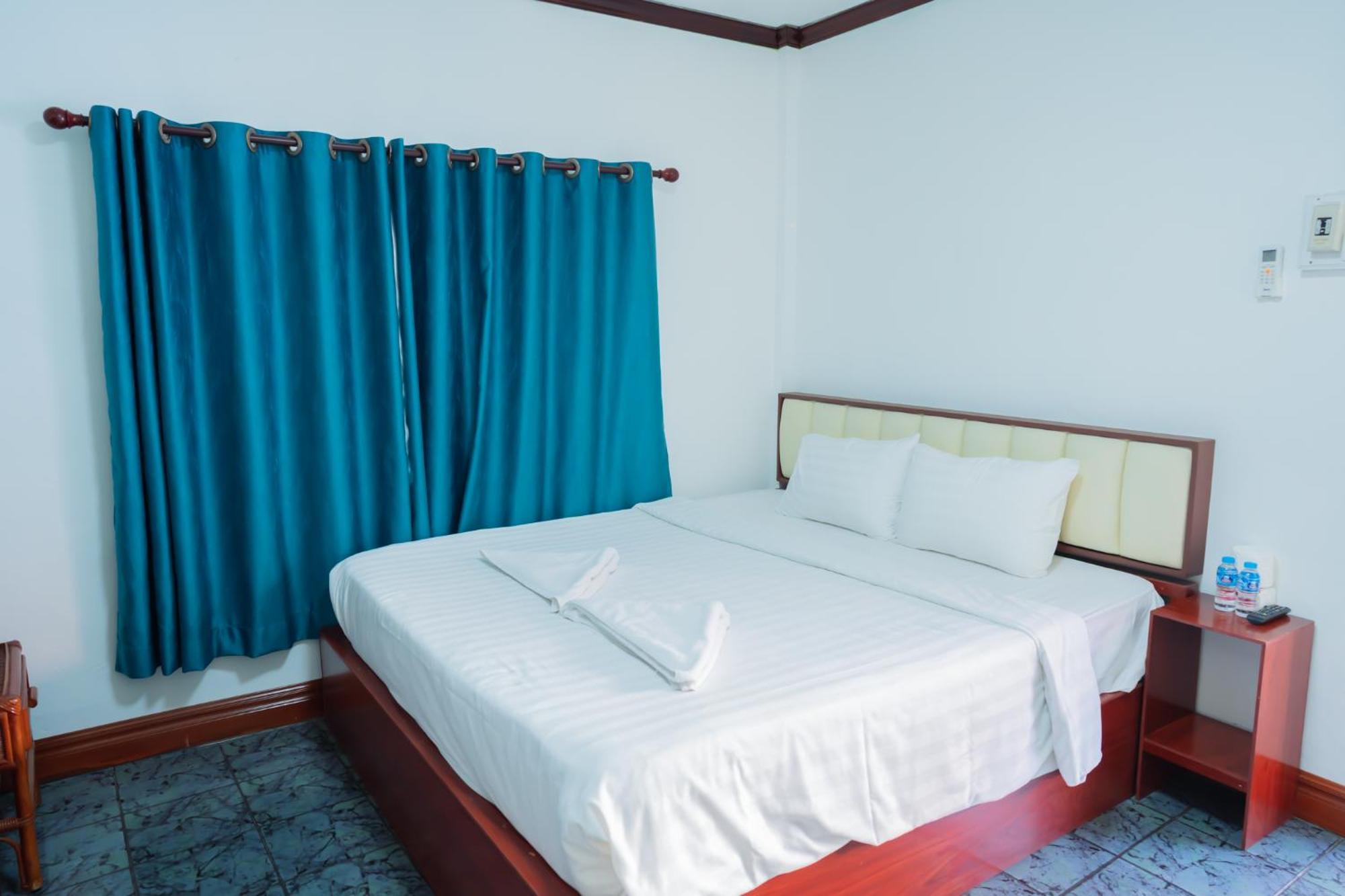 Vientiane Ruby Riverside Hotel Kültér fotó